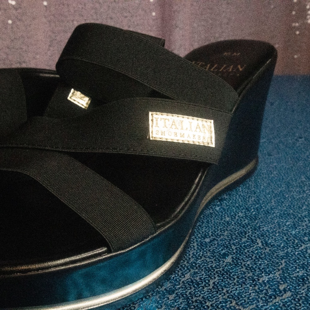 Italian Shoemakers Black Wedge Sandal